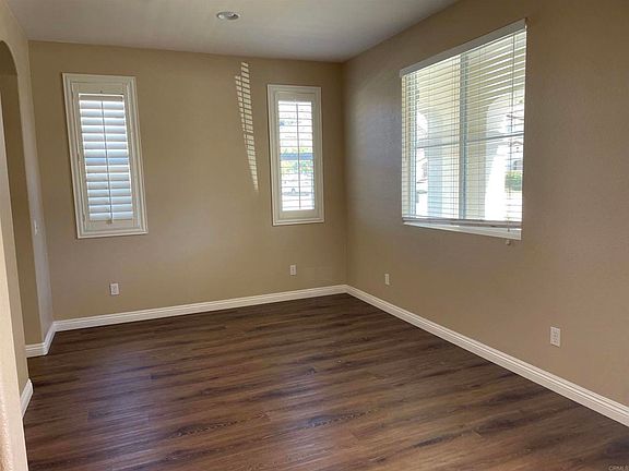 5th image of 3709 Lake Park Rd