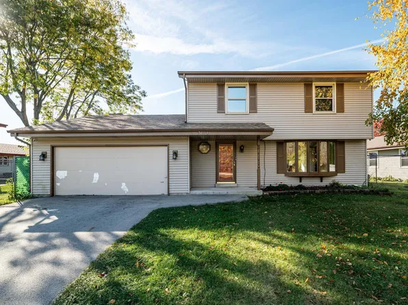 3661 East Puetz ROAD, Oak Creek, WI 53154
