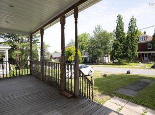 25 Jubilee Ave, Stellarton, NS B0K 1S0