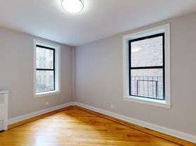 501 W 110th St