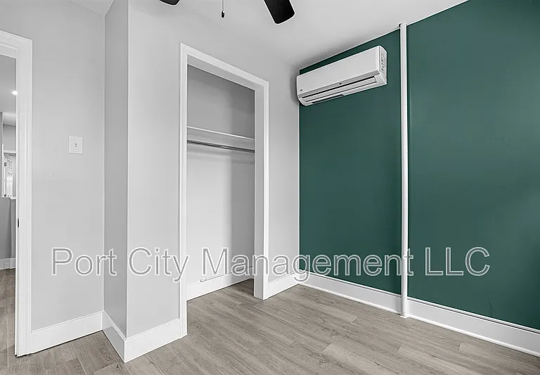 1806 Aiken St — Photo 5