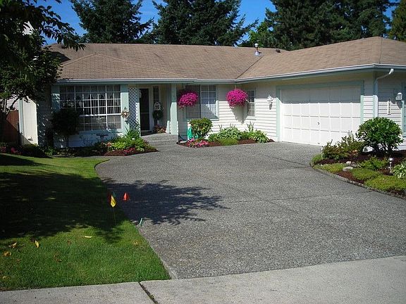 2nd image of 6920 75th Dr NE