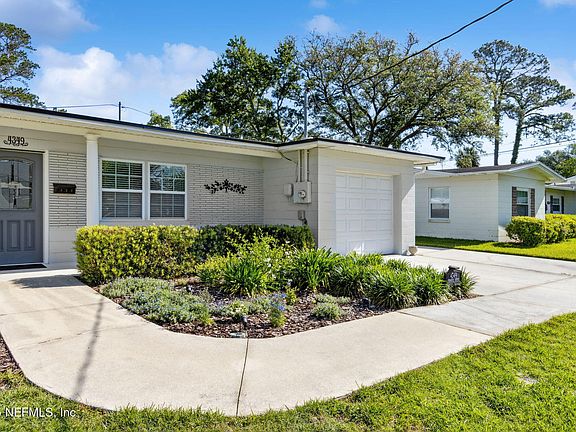 3rd image of 4349 DEMEDICI Avenue