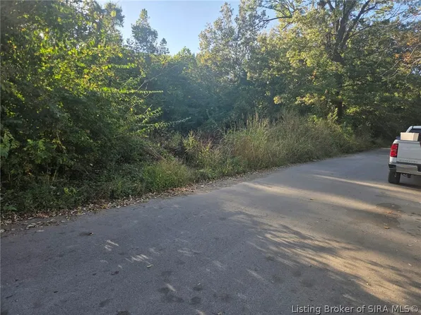 217 W 10th Street, New Albany, IN 47150