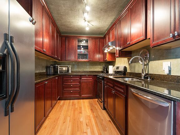5th image of 10801 S Keating Ave APT 3SW