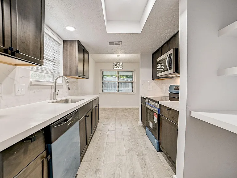 3918 Cypressdale Dr — Photo 22