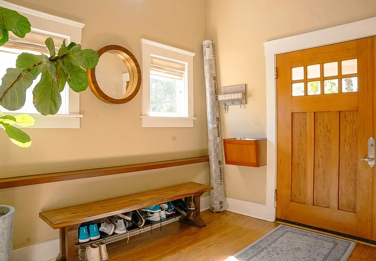 3675 Eagle St — Photo 3
