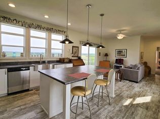 184 S Main St, Gays Mills, WI 54645