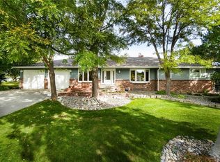 2631 Country Ln, Billings, MT 59106