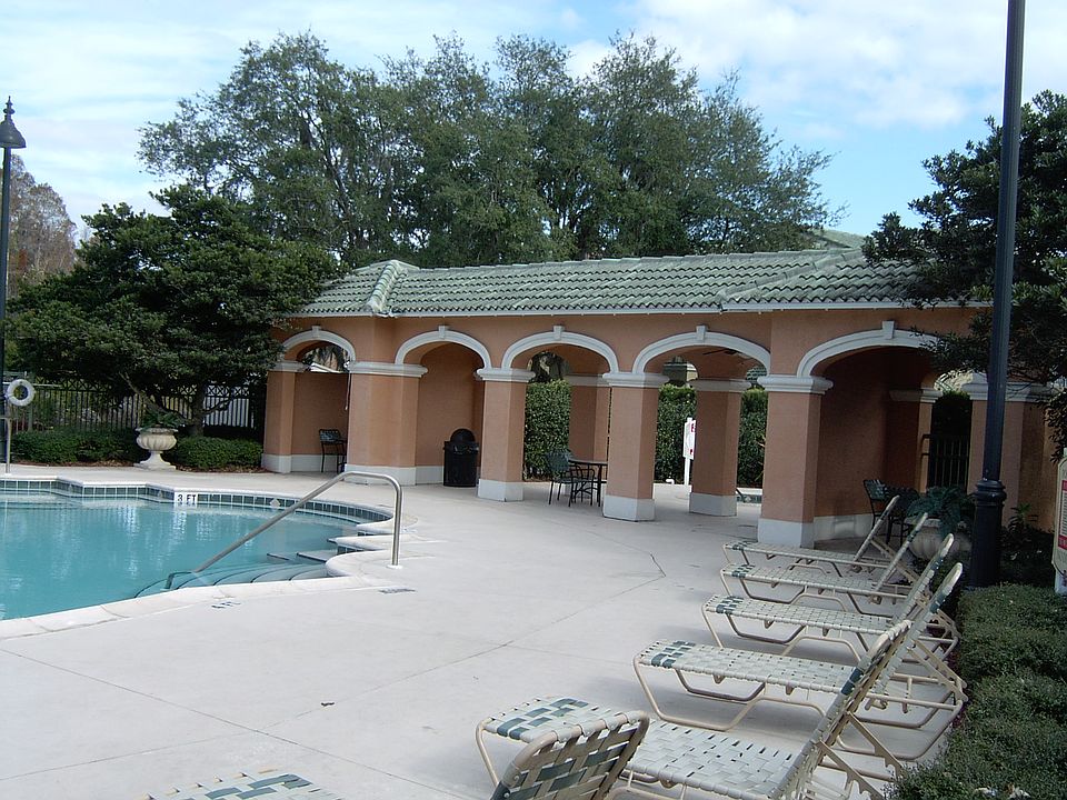 1st image of 15350 Amberly Dr Unit 422