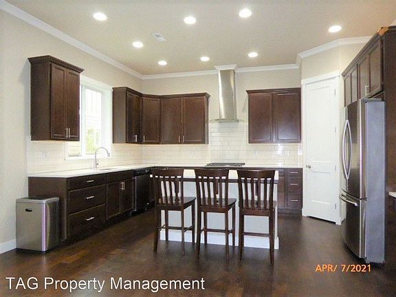 5th image of 17620 SE 265th Ct