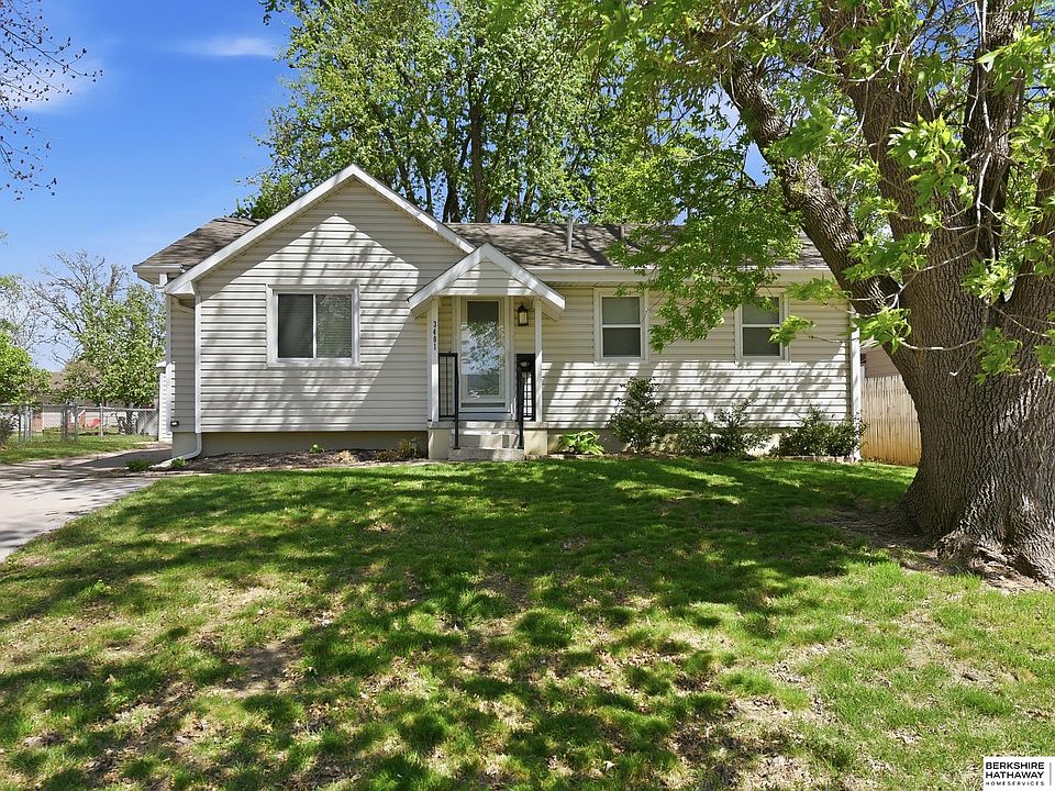 1st image of 3401 S 121st St
