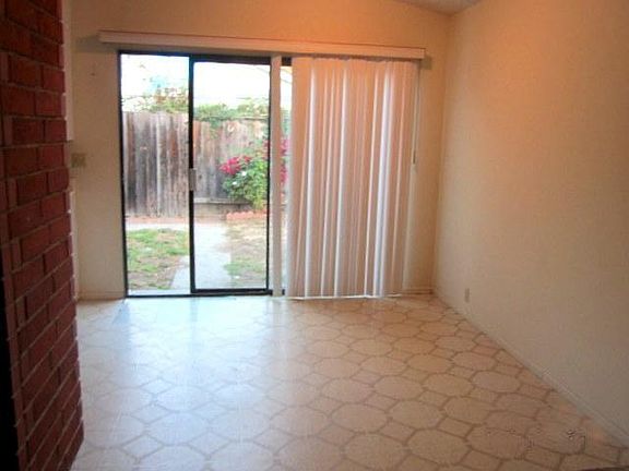 4th image of 4765 El Carro Ln