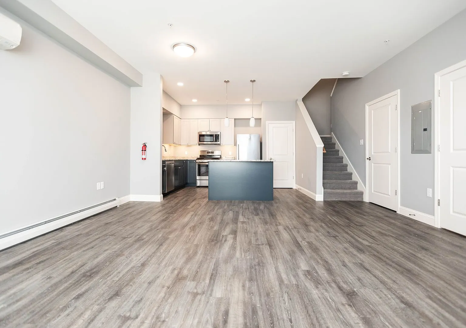 STAFF - 220 Stafford Street — Photo 3