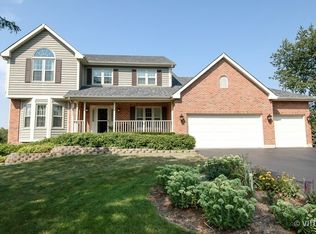 3011 Jenny Jae Ln, Crystal Lake, IL 60012