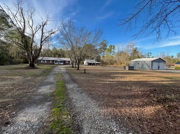 1560 Nc Highway 53 E, Burgaw, NC 28425