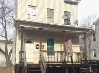 33 12th Ave, Paterson, NJ 07501