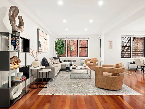 4th image of 211 E 18th St APT 2R