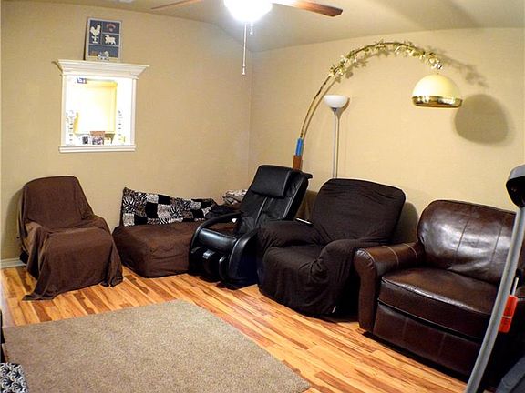 2nd image of 1005 Leah Dr Unit A