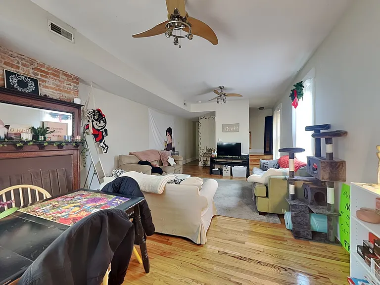 52 Euclid Ave #52 — Photo 3