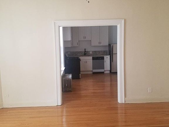 5th image of 1010 W Loyola Ave APT 2W