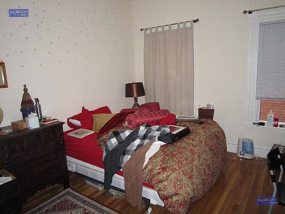 5th image of 195 Green St #197-3
