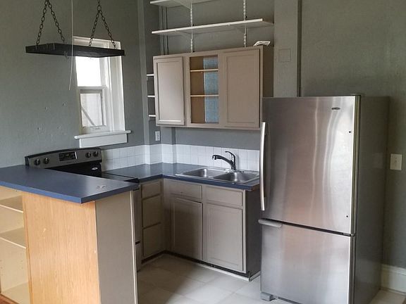 Good sized kitchen with an eating space area!
