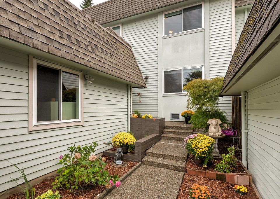 1st image of 2604 175th Ave NE