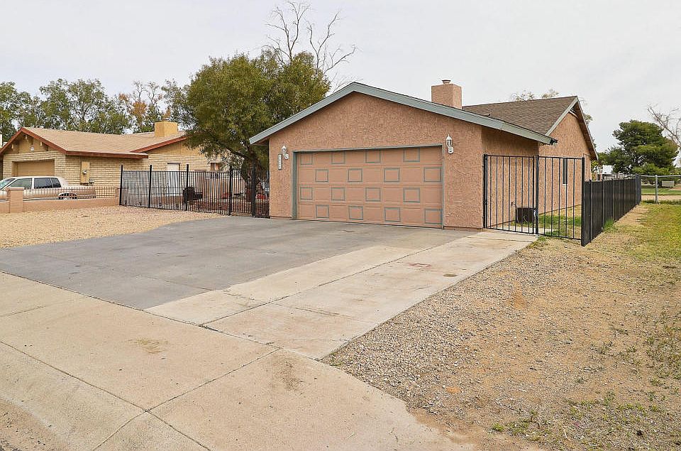 1st image of 4423 N 106th Ave