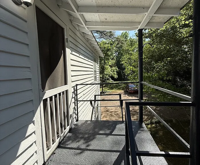 1617 Sunrise Ave #B — Photo 6