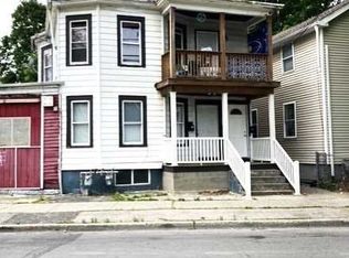 127 Winnikee Ave #1, Poughkeepsie, NY 12601