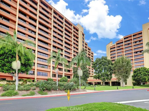 24055 Paseo Del Lago, Laguna Woods, CA 92637