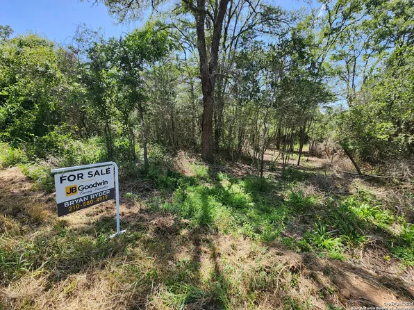 176 Heleakala Dr LOT 1065, Bastrop, TX 78602