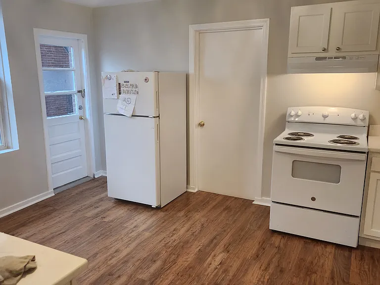 220 Hanover St #28 — Photo 26