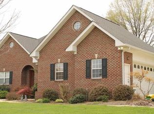 3141 Turf Ct, Gastonia, NC 28056