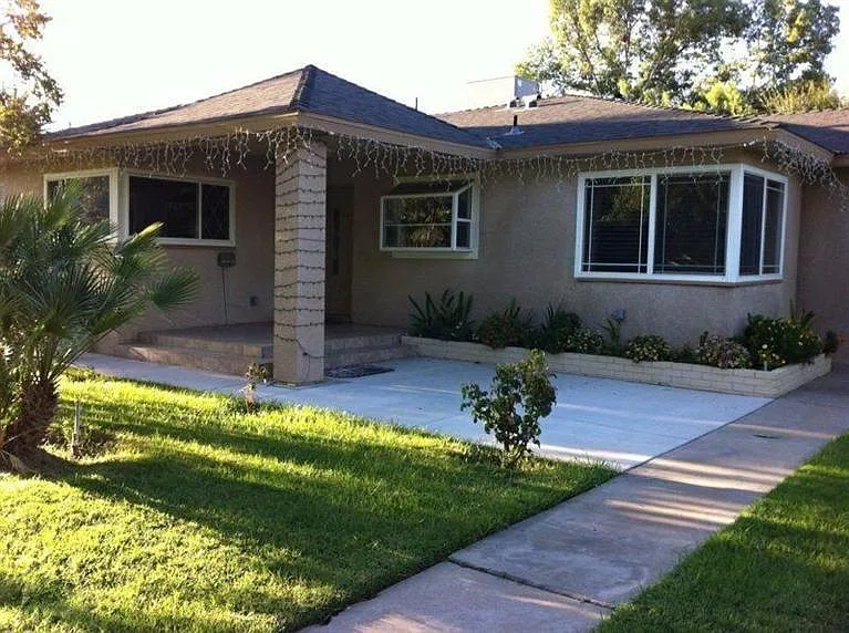 1104 W Santa Ana Ave photo 1
