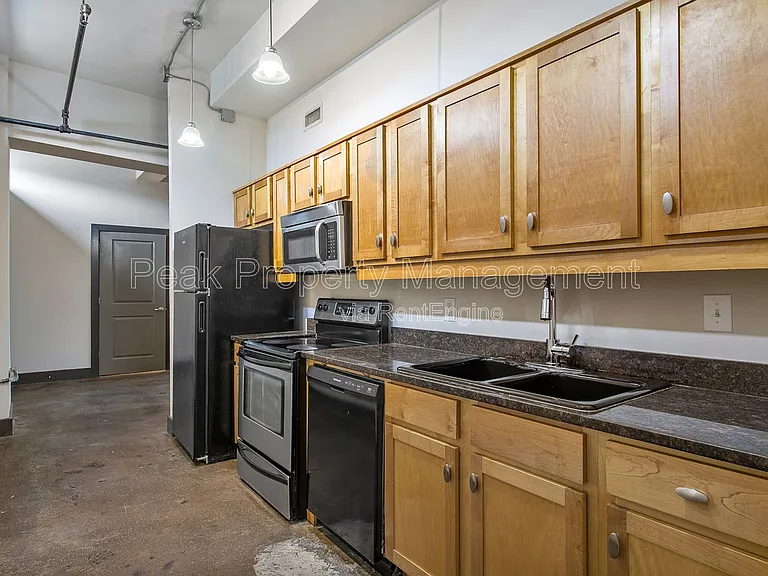 Trolley Lofts — Photo 33