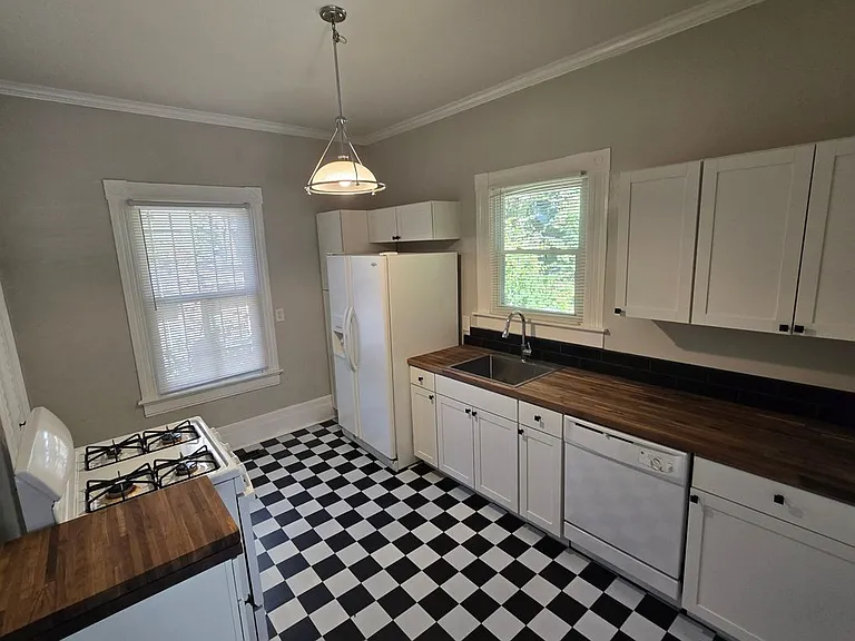 1480 Beatie Ave SW — Photo 4
