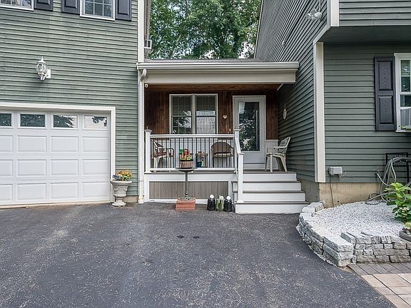 4th image of 47 Houde St