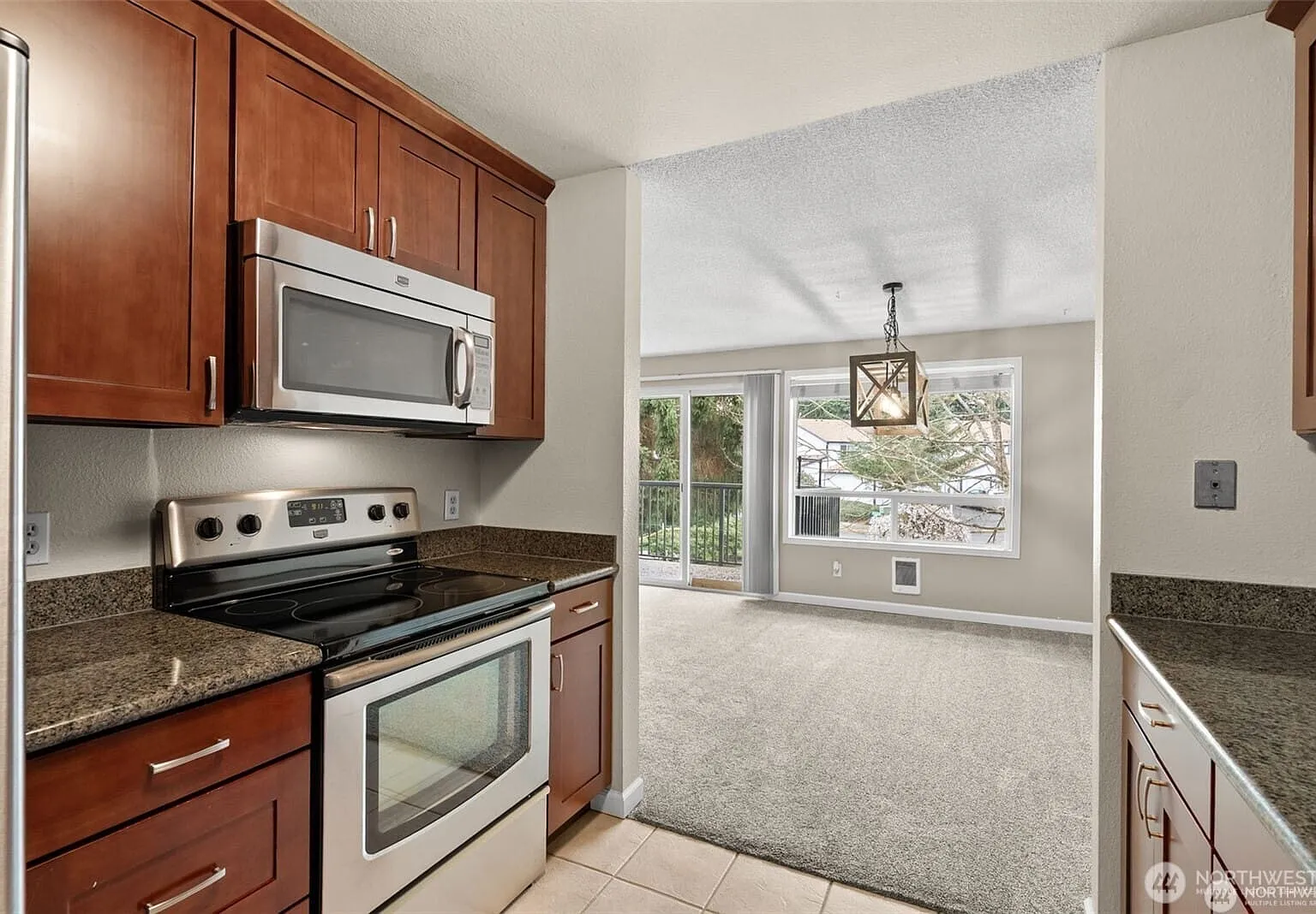 2 bed, 2.0 bath, 1207 sqft, $2,300 — Photo 3