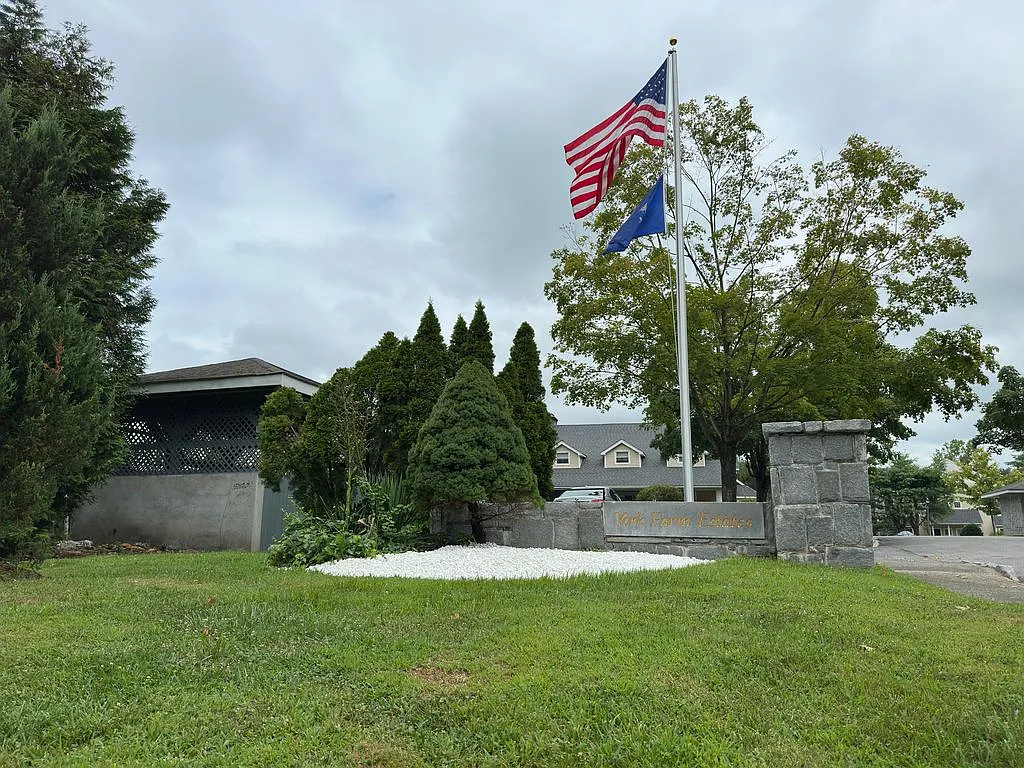 York Farm Estates — Photo 4