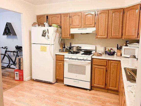 5th image of 77 Herbert St Floor 2