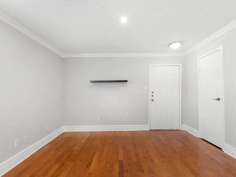 2750 Holly Hall St #901 — Photo 8