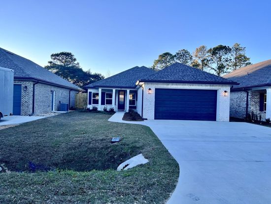 92 Owen St, Niceville, FL 32578