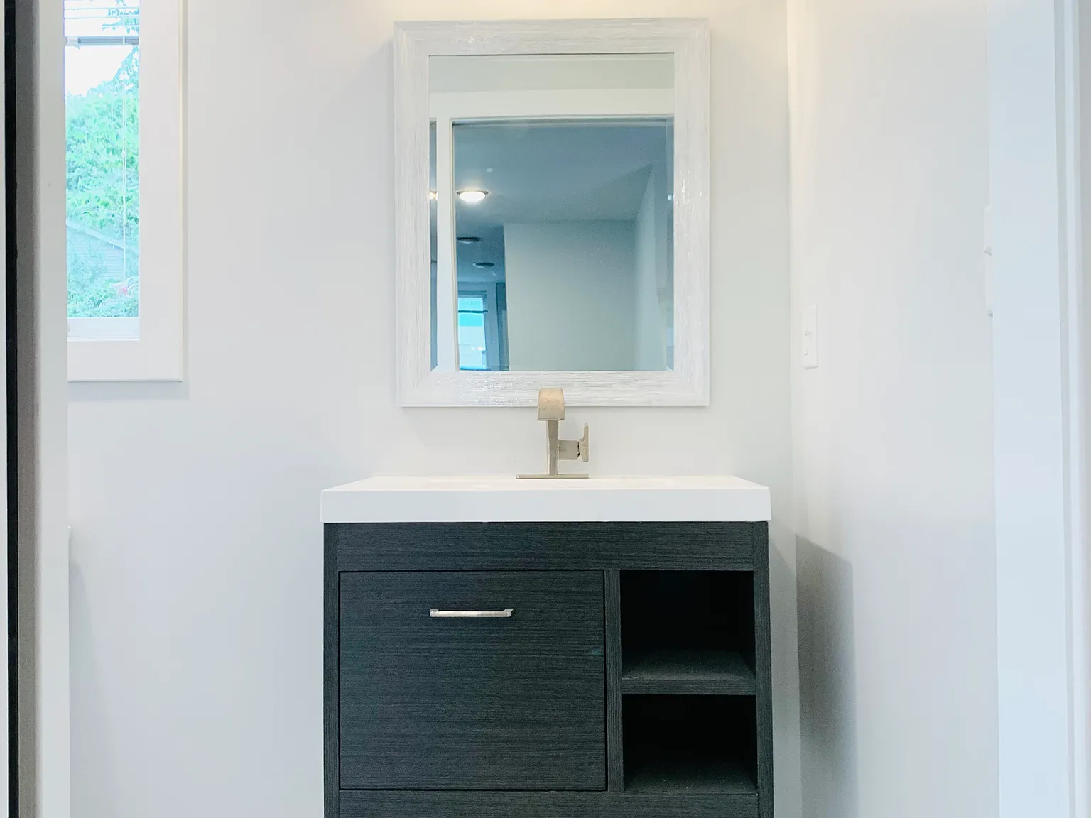 4 bed, $3,600 — Photo 2