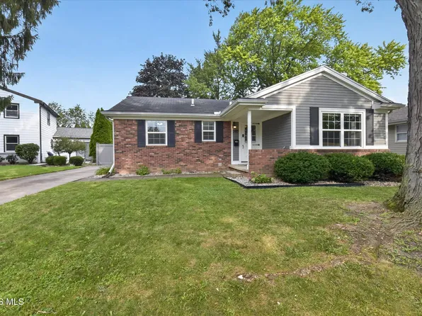 505 Meadow Springs Rd, Maumee, OH 43537
