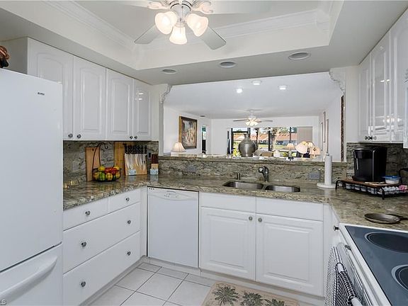 3rd image of 514 Foxtail Ct #514