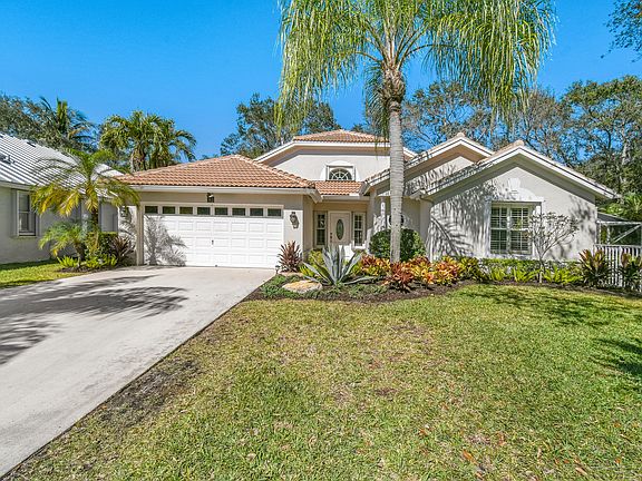 2nd image of 163 Spoonbill Court