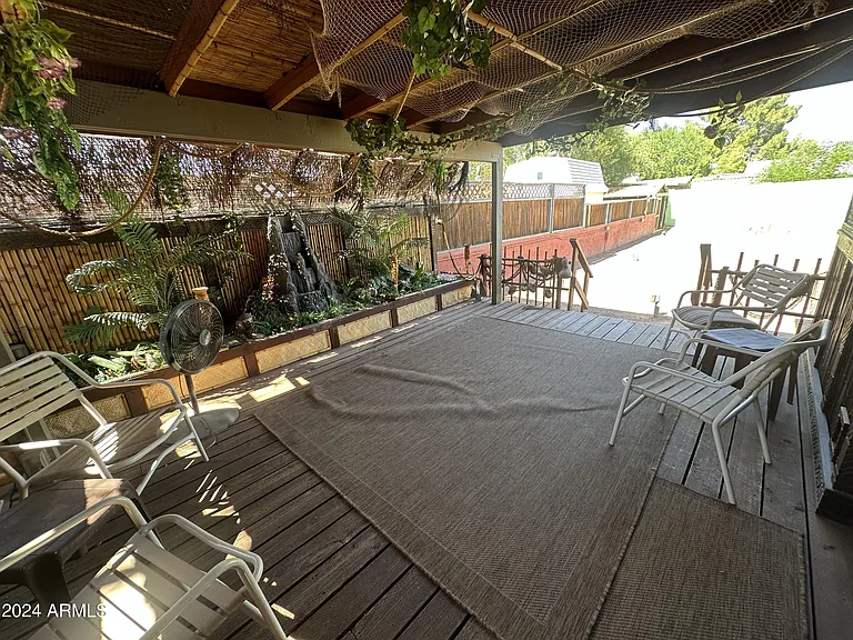 1426 E Sheridan St — Photo 8