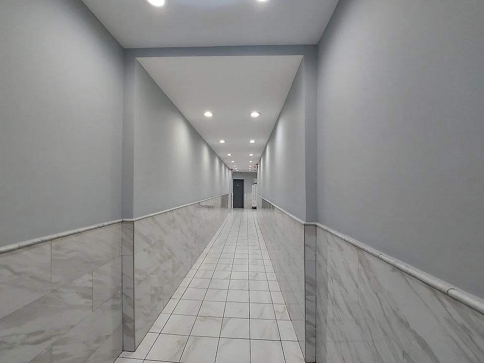 1st image of 3405 Broadway APT 1C